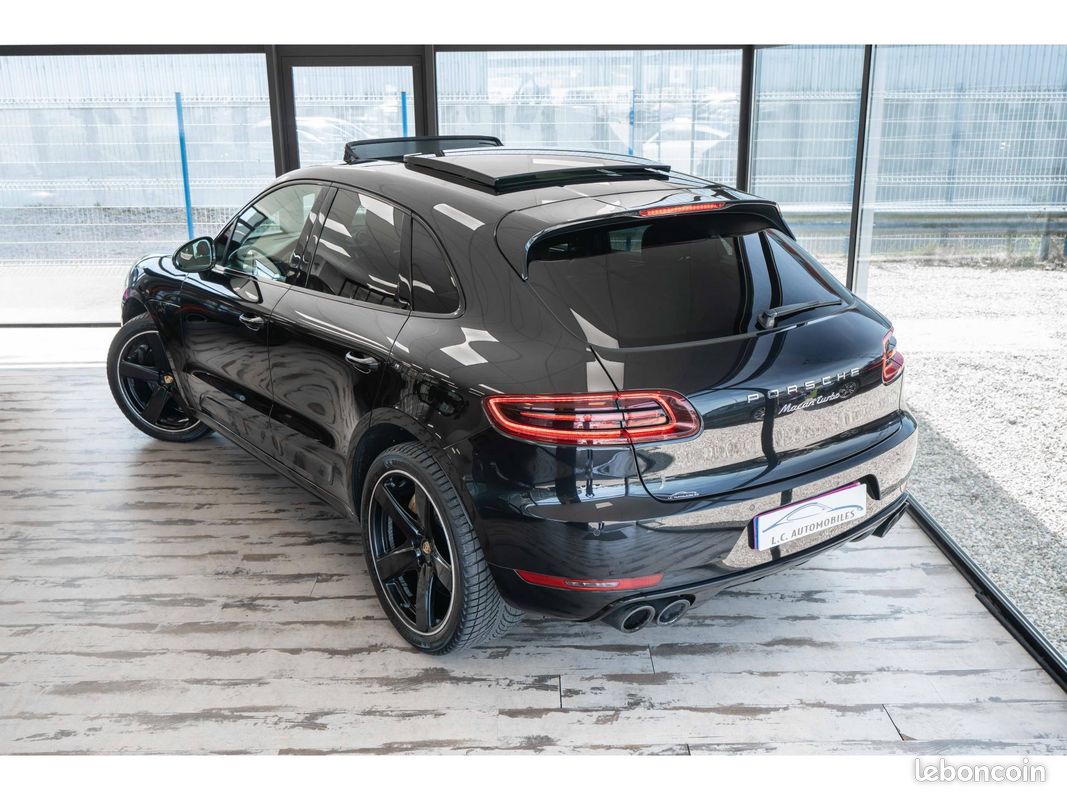 PORSCHE MACAN 3.6i V6 440 PDK Turbo Pack Performance (image 9)