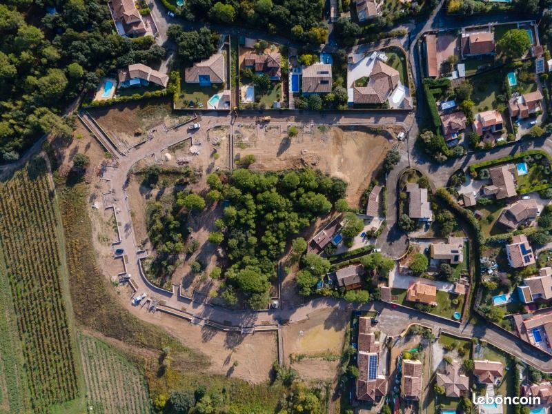 Terrain 685 m² Aujargues · 165 500 €