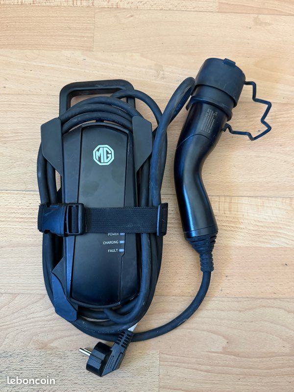 Câble de recharge T2 MG (image 1)