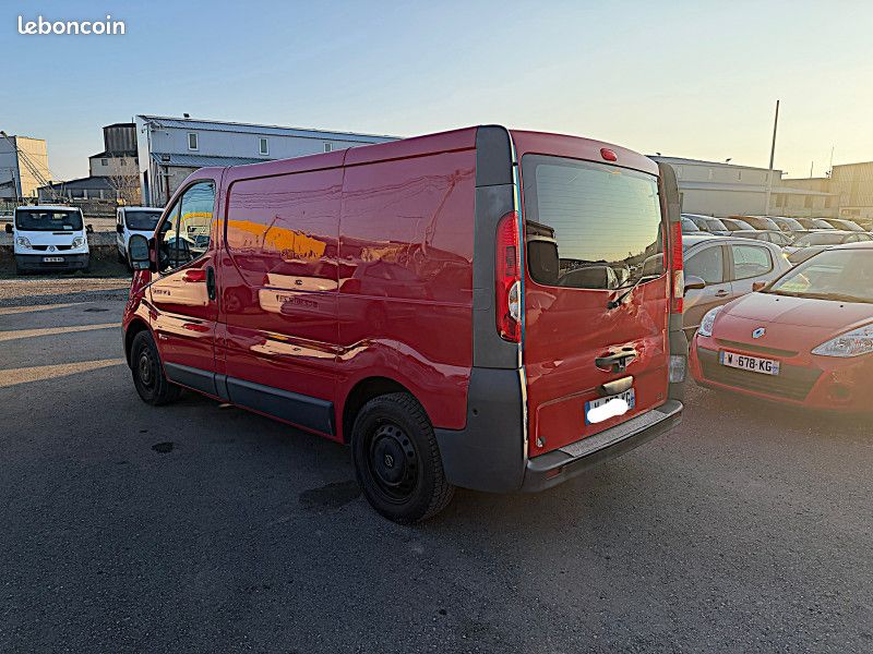 Opel VIVARO FG F2700 C1 CDTI115 (image 7)
