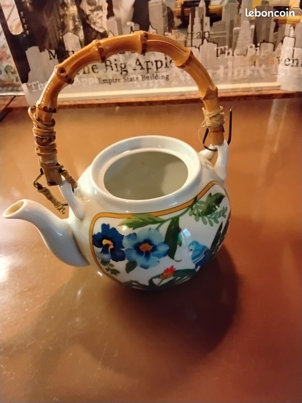 Théière en porcelaine sans couvercle Pier Import model Aras (image 1)