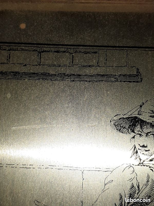 Gravure Ancienne Sur Aluminium Encadrée - Le Marchand De Parapluie - Style Expressionniste 1980 - Cadre Bois