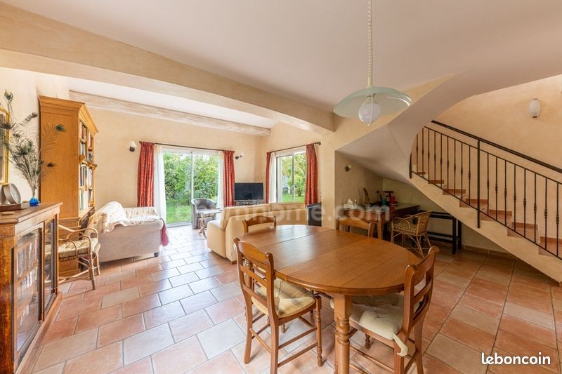 Maison 4 pièces 119 m² · à Estoublon · 119 m² · 275 000 €
