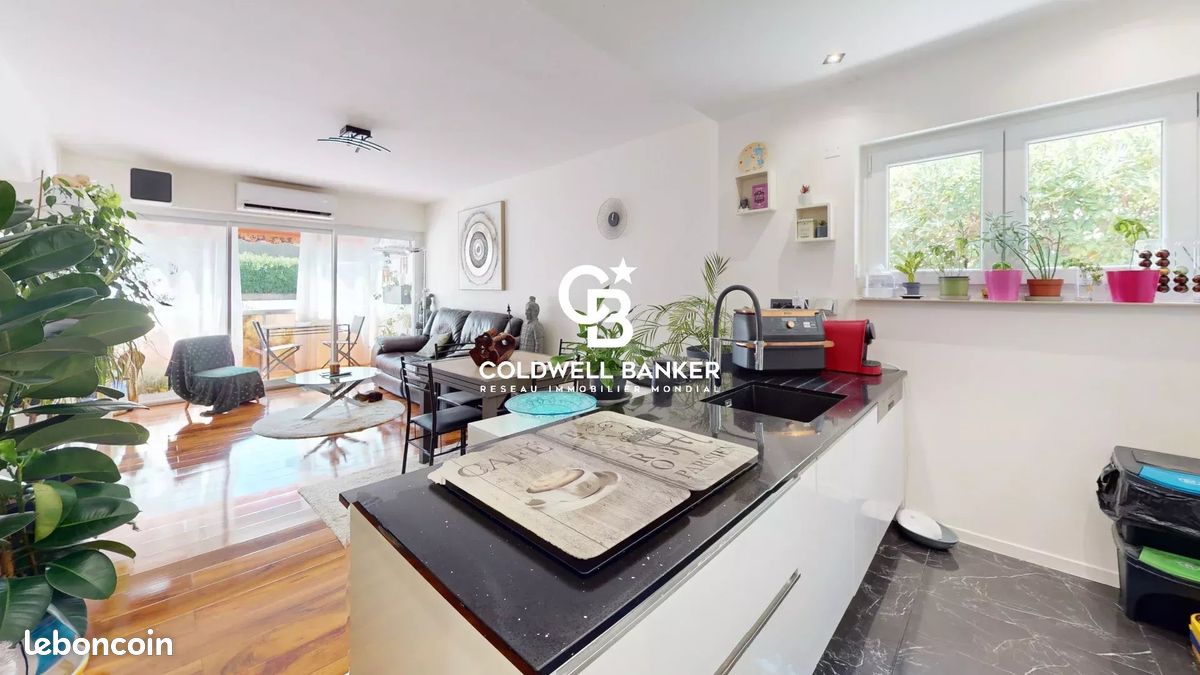 Appartement 3 pièces 64 m² · à Fréjus · 64 m² · 367 000 €