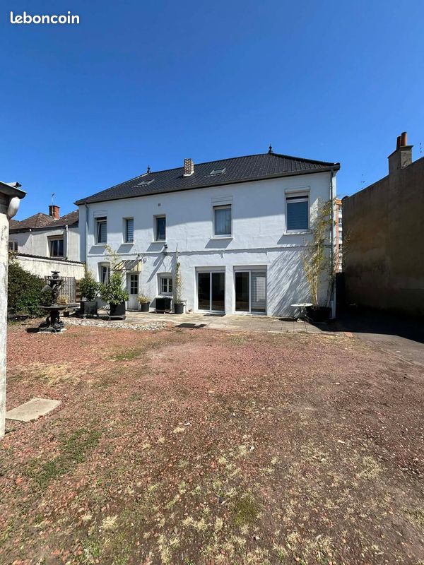 Maison 8 pièces 112 m² · à Noeux-les-Mines · 112 m² · 295 000 €