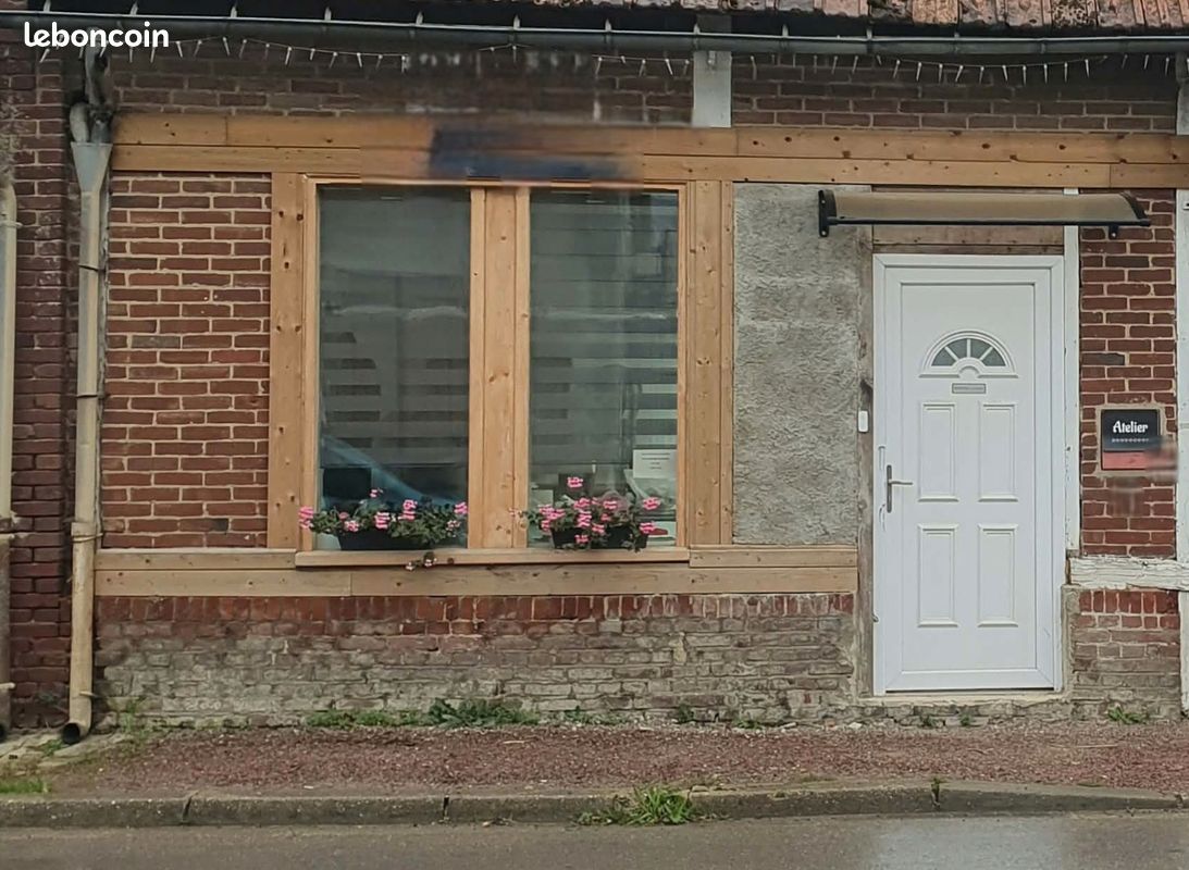 Local commercial 1 pièce 20 m² · à Ferrières · 20 m² · 200 €/mois