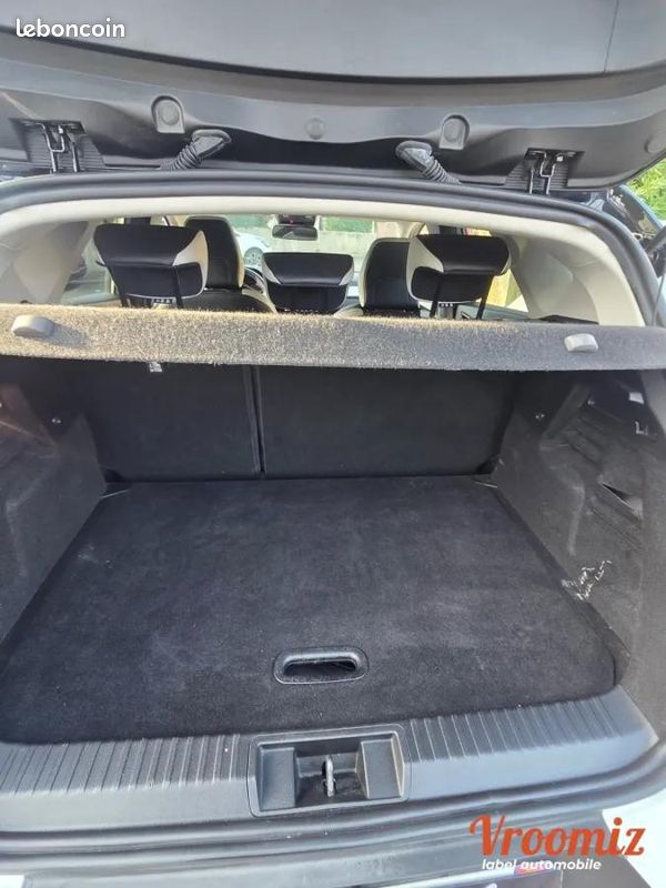Renault Captur 1.6 E-TECH 145H 90 HYBRID FULL-HYBRID 1.2KWH INTENS BVA (image 17)