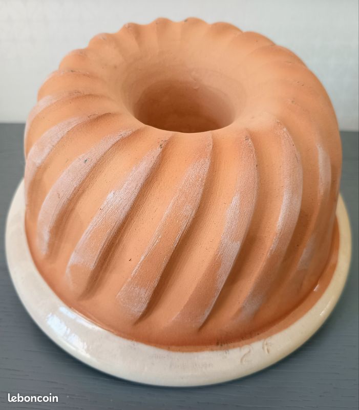 Moule à Kouglof Faux Bois 24 cm Décor Cigogne - Kouglof en Poterie