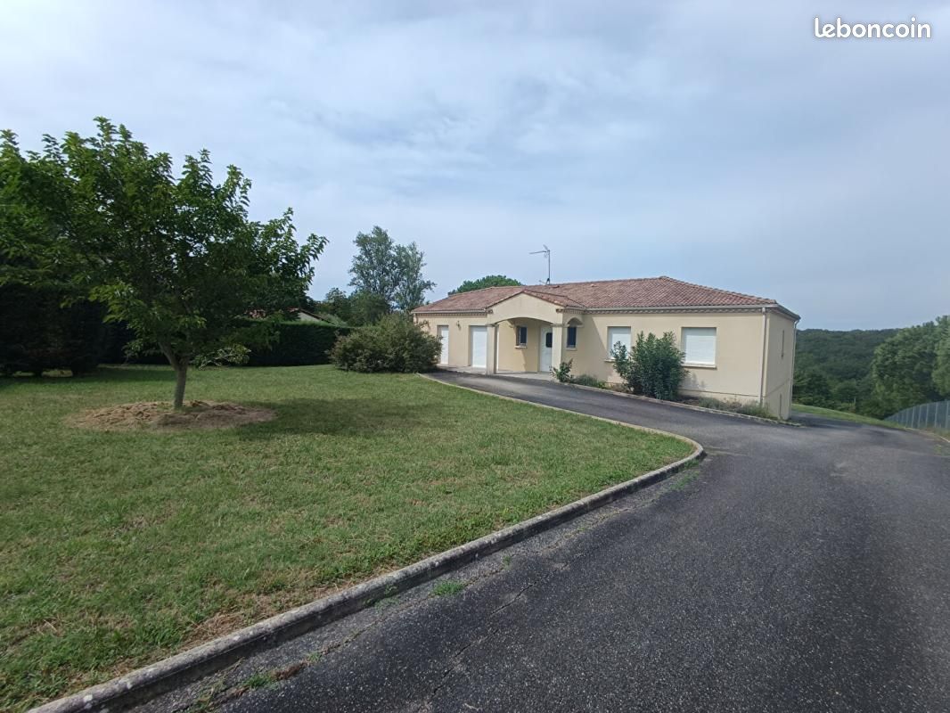Maison 6 pièces 168 m² · à Sainte-Colombe-en-Bruilhois · 168 m² · 320 750 €