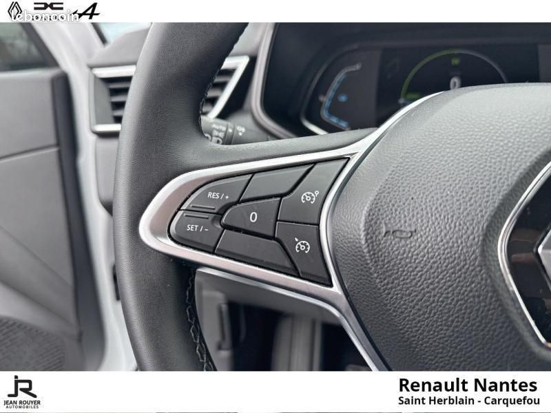 Renault Clio 1.6 E-Tech hybride 145ch Equilibre (image 7)