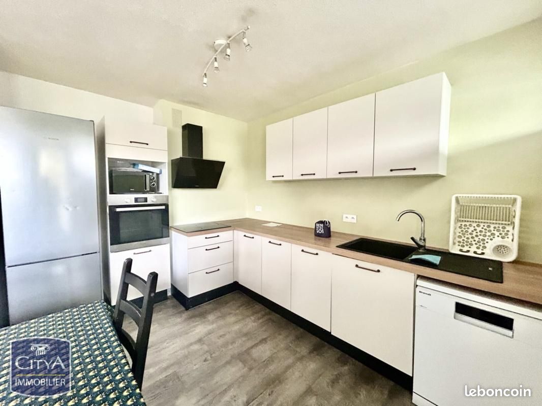 Appartement 5 pièces 103 m² · à Billère · 103 m² · 183 000 €