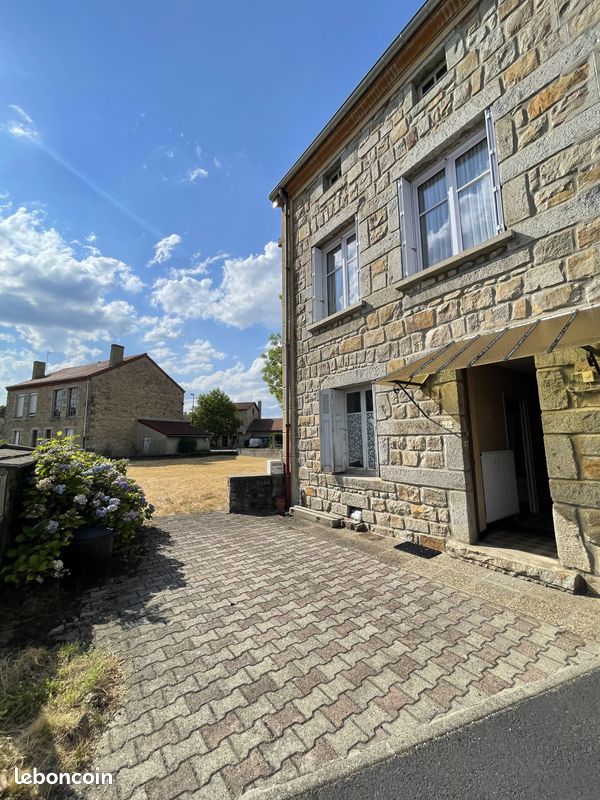Maison 6 pièces 120 m² · à Sainte-Sigolène · 120 m² · 85 000 €