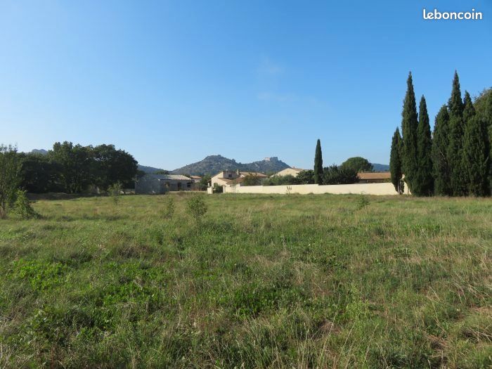 Terrain 420 m² · à Saint-Victor-la-Coste · 95 000 €