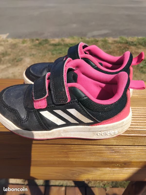 Baskets Adidas fille Pointure 28 (image 1)