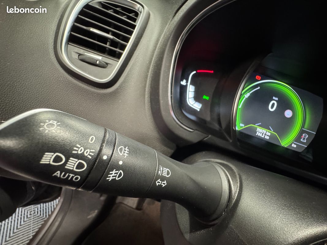 RENAULT SCENIC IV TCe 130 Energy Intens (image 28)