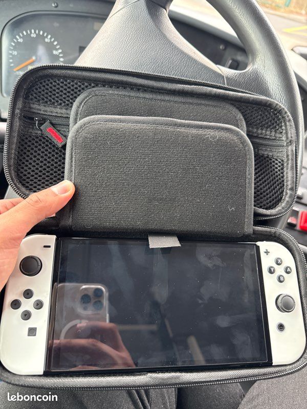 Nintendo switch oled (image 1)