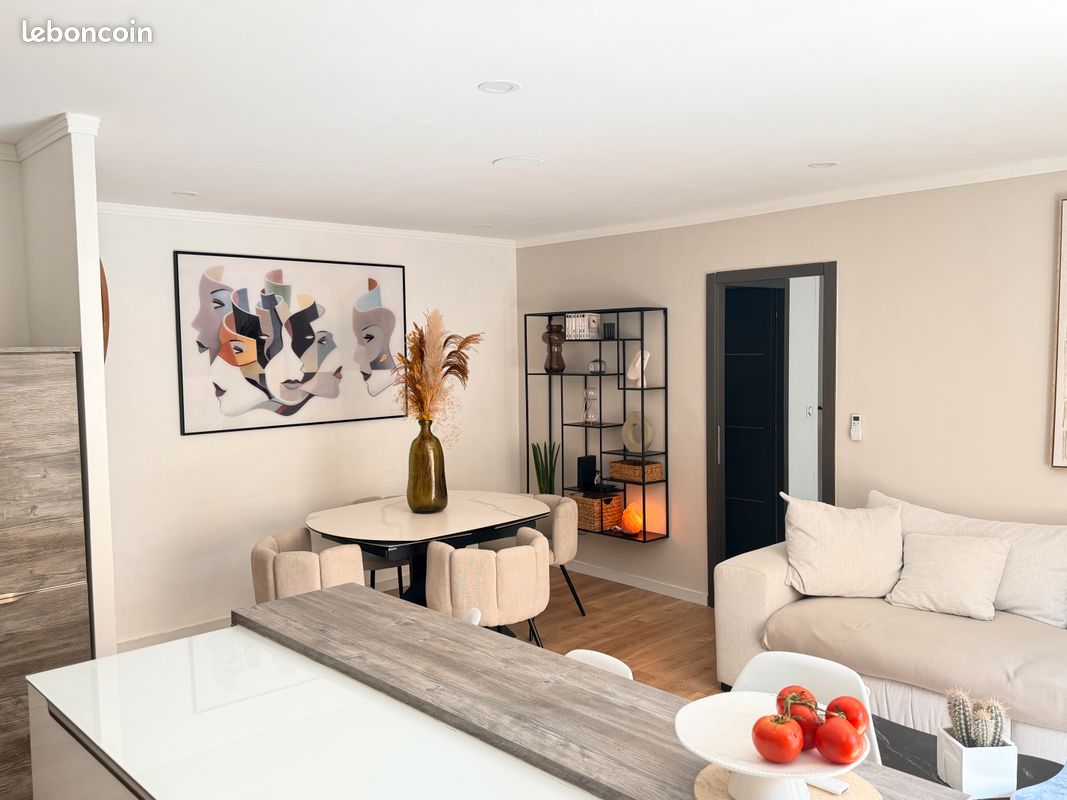 Appartement 2 pièces 57 m² · à Antibes · 57 m² · 280 000 €
