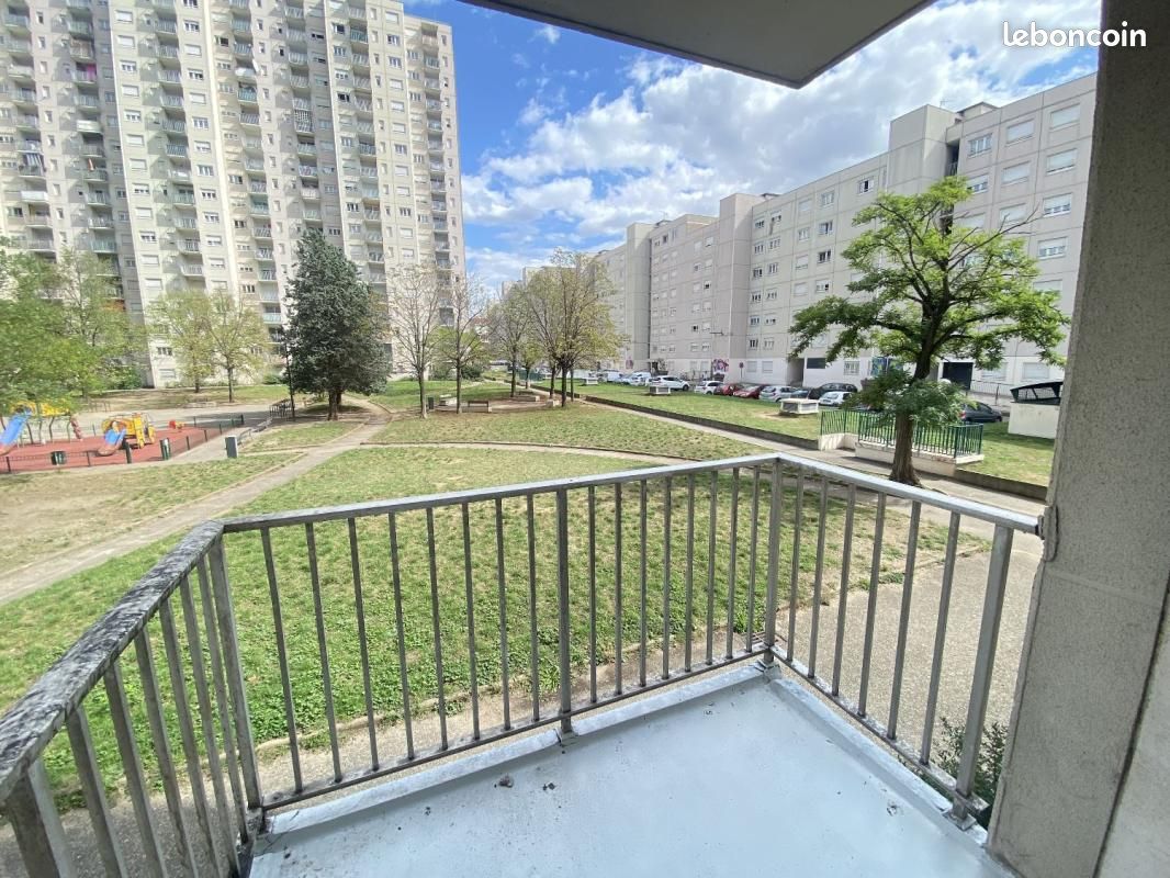 Appartement 3 pièces 64 m² · à Lyon · 64 m² · 818 €/mois
