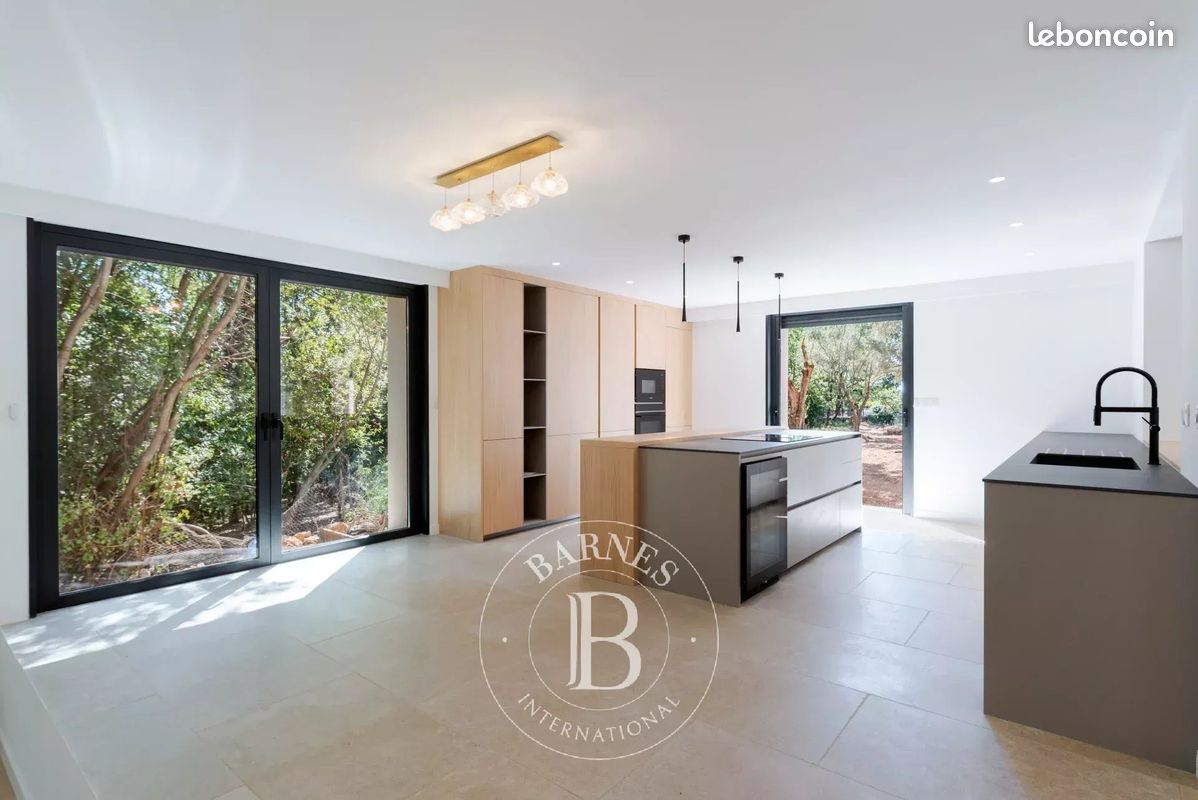 Villa 7 pièces 239 m² (image 5)