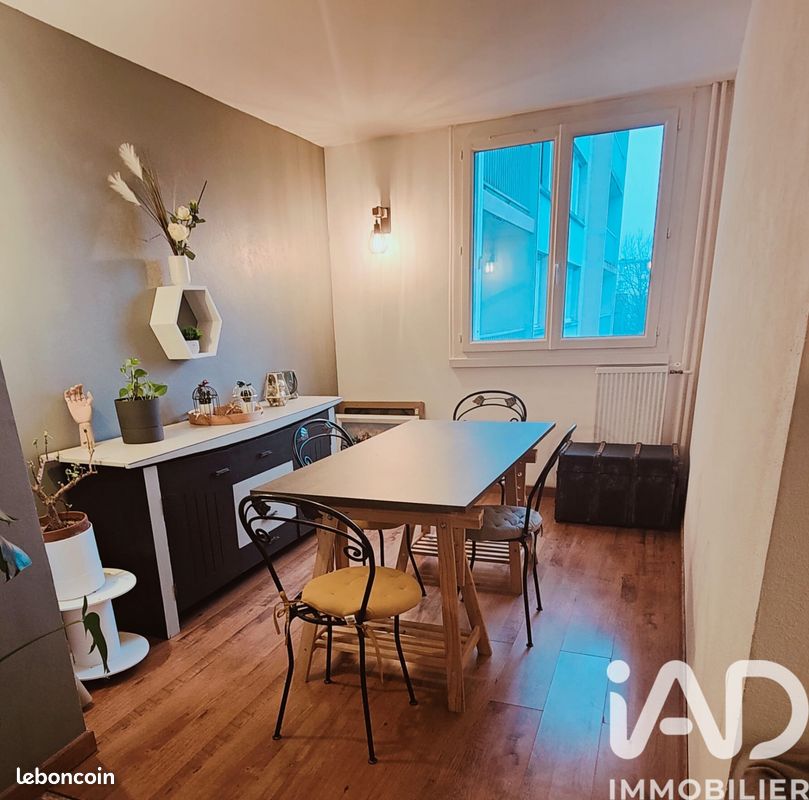 Appartement a louer saint-pierre-des-corps - 4 pièce(s) - 73 m2 - Surfyn