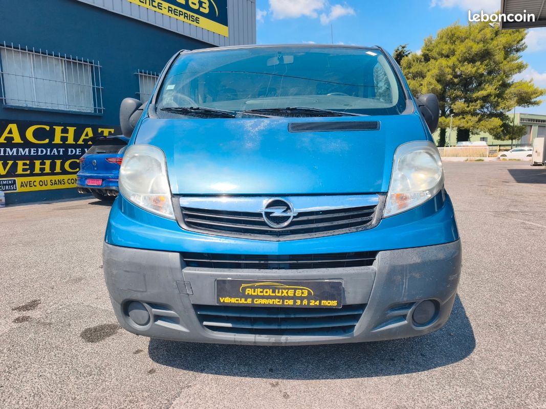 Opel vivaro diesel 115 cv 9 places ct ok (image 2)