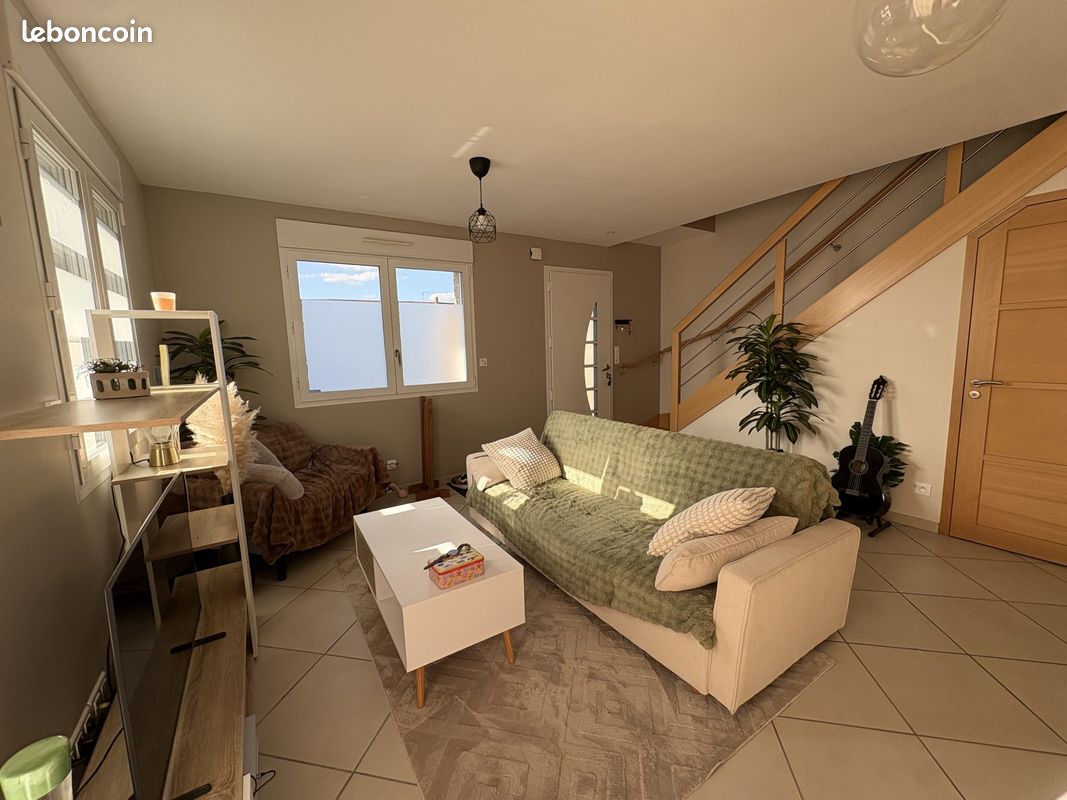 Maison 4 pièces 94 m² · à Estaires · 94 m² · 960 €