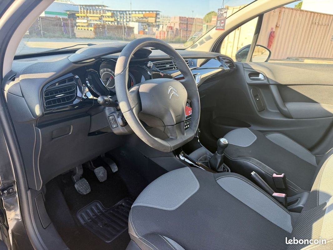 Citroen C3 1.6 HDI 90 CLIM REGUL CARPLAY (image 13)
