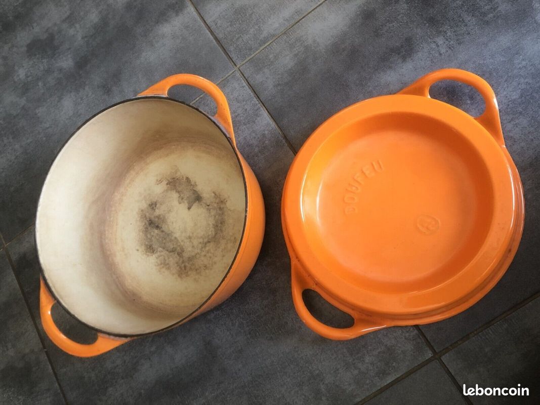 COCOTTE EN FONTE émaillée Orange clair Vintage DOUFEU COUSANCES N° 22