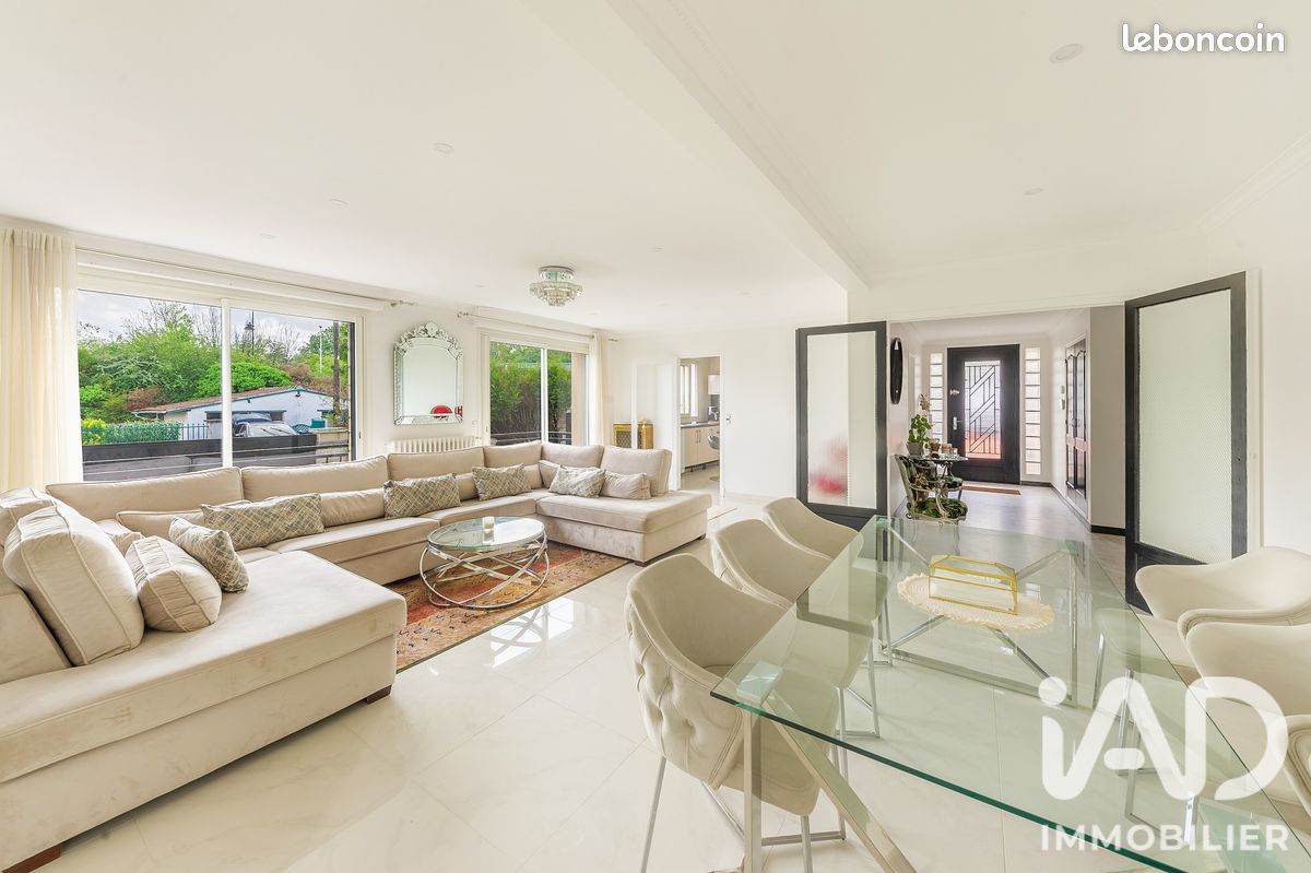 Maison 9 pièces 210 m² · à Sannois · 210 m² · 699 000 €