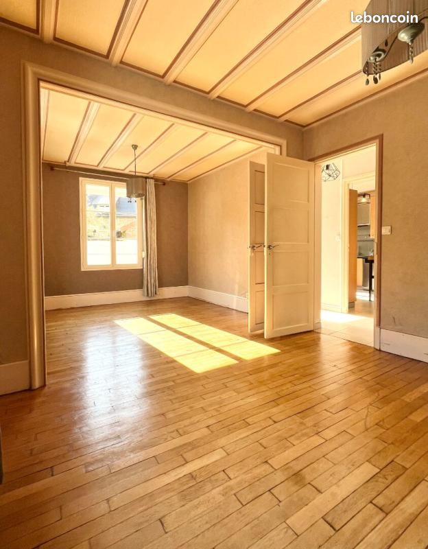 Maison 7 pièces 128 m² · à Noyon · 128 m² · 208 000 €