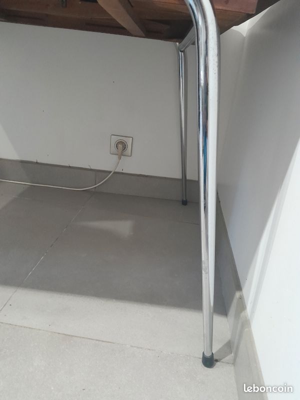 Table en formica (image 5)