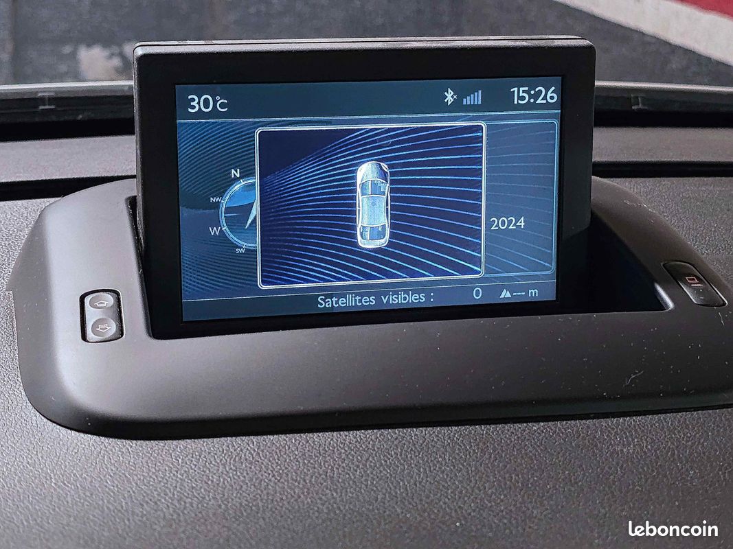 PEUGEOT 3008 I Phase 2 130ch Style BVM6 garantie 12mois (image 13)