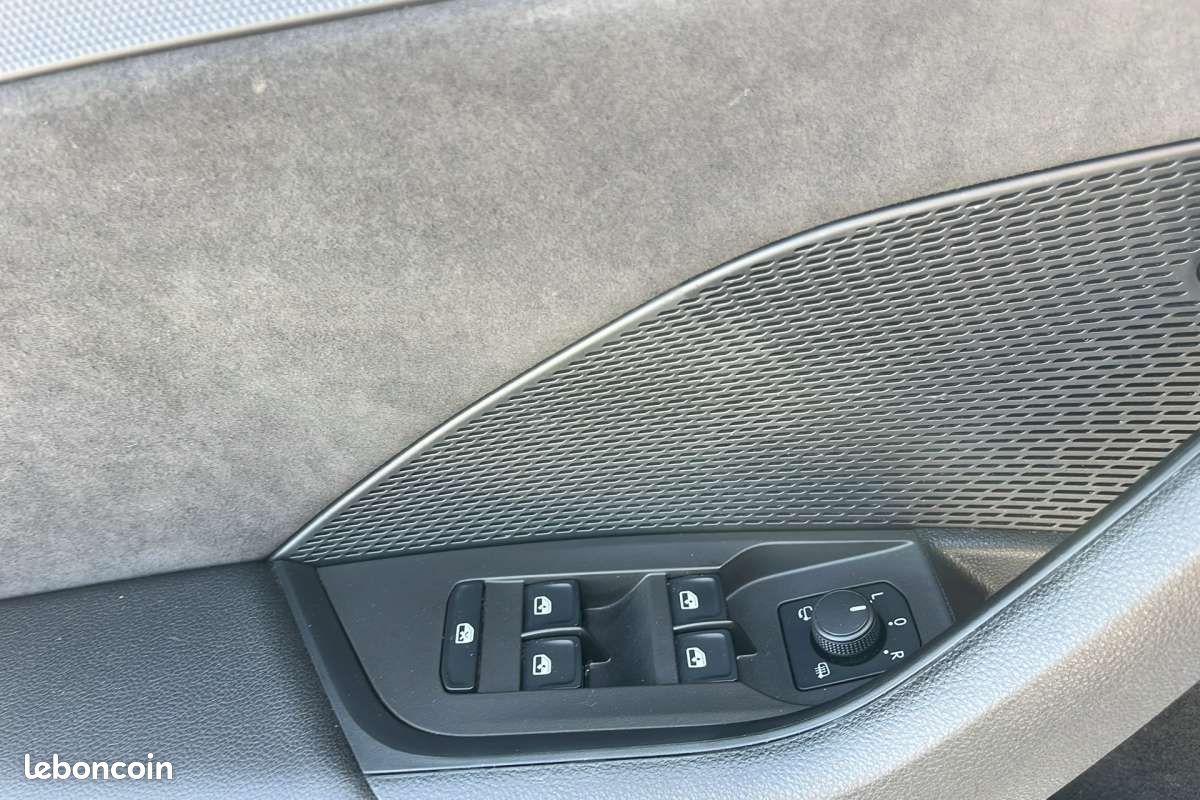 Skoda Octavia 2.0 TDI 200 RS DSG7 T.O (image 12)