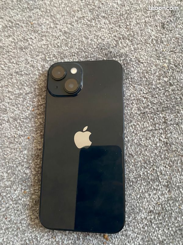 IPhone 14 très bonne état (image 2)