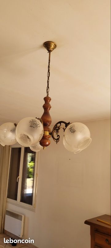 Lustre (image 1)