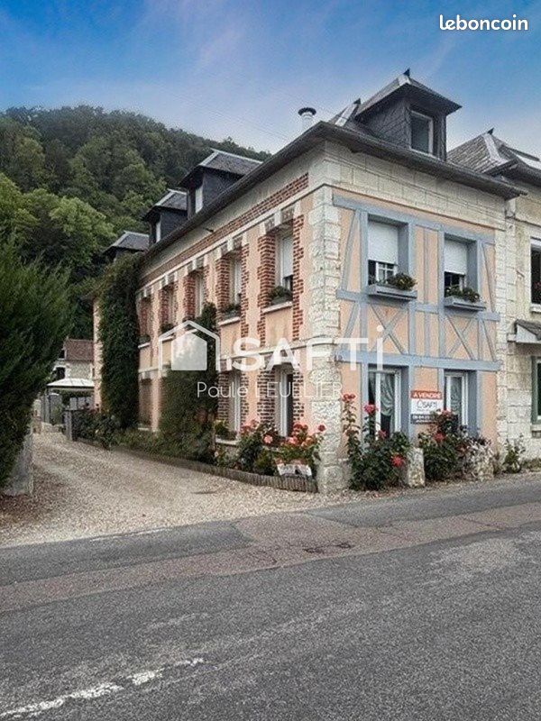 Maison 6 pièces 130 m² · à Caumont · 130 m² · 310 000 €