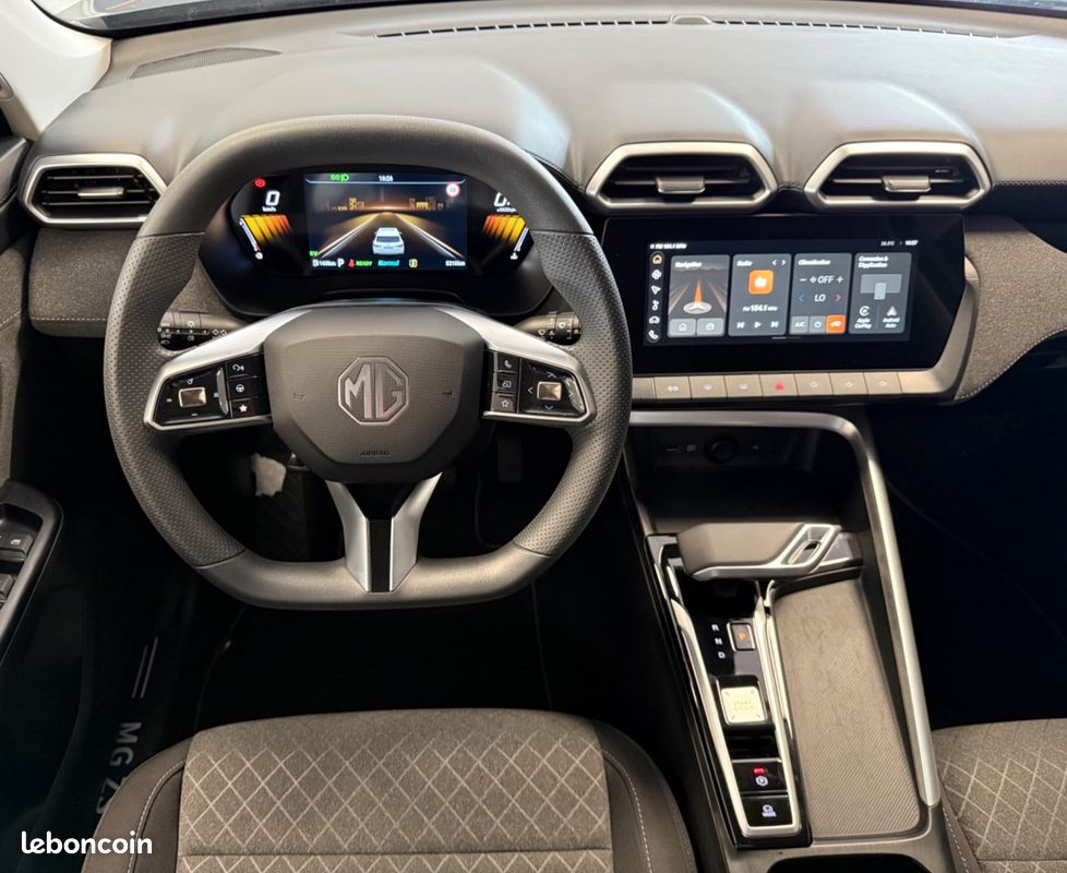 MG ZS 1.5 HYBRID+ 197Ch LUXURY 1.83KWH COMFORT - APPLE CARPLAY - GARANTIE 7 ANS (image 19)