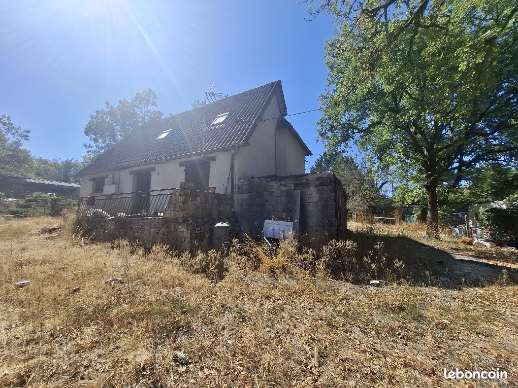Maison 7 pièces 134 m² · à Thenon · 134 m² · 143 500 €