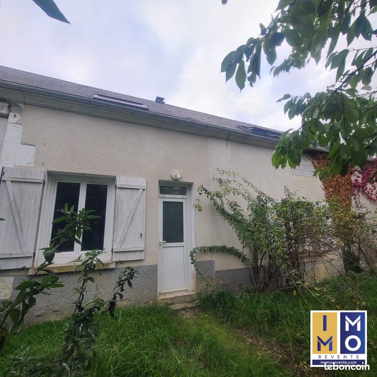 Maison 3 pièces 57 m² · à Levet · 57 m² · 460 €
