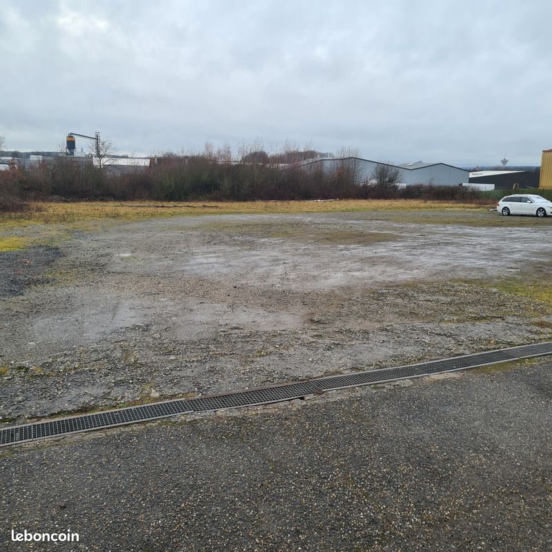 Location terrain · à Sarreinsming · 200 €