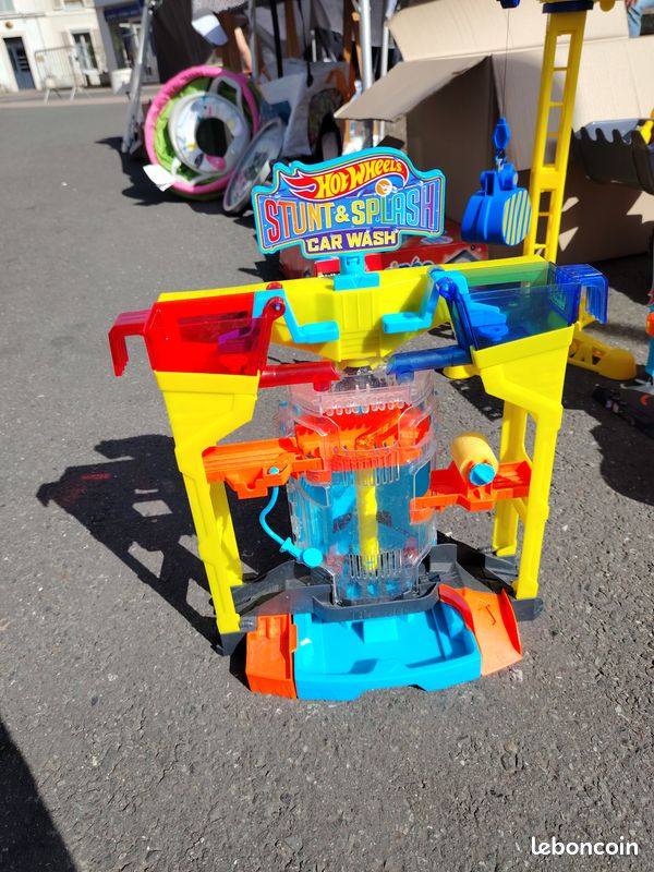 Hot wheels (image 3)