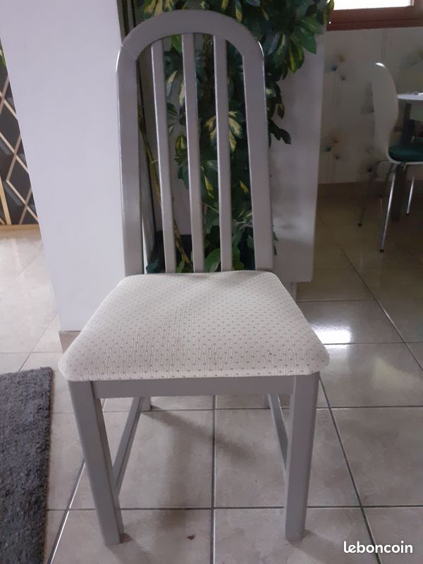 Chaises (image 1)