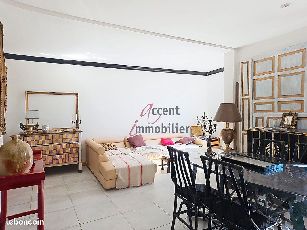 Appartement 2 pièces 54 m² · à L'Isle-sur-la-Sorgue · 54 m² · 155 000 €