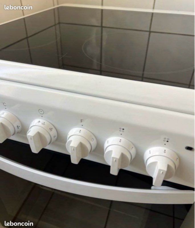 Cuisinière indesit (image 4)