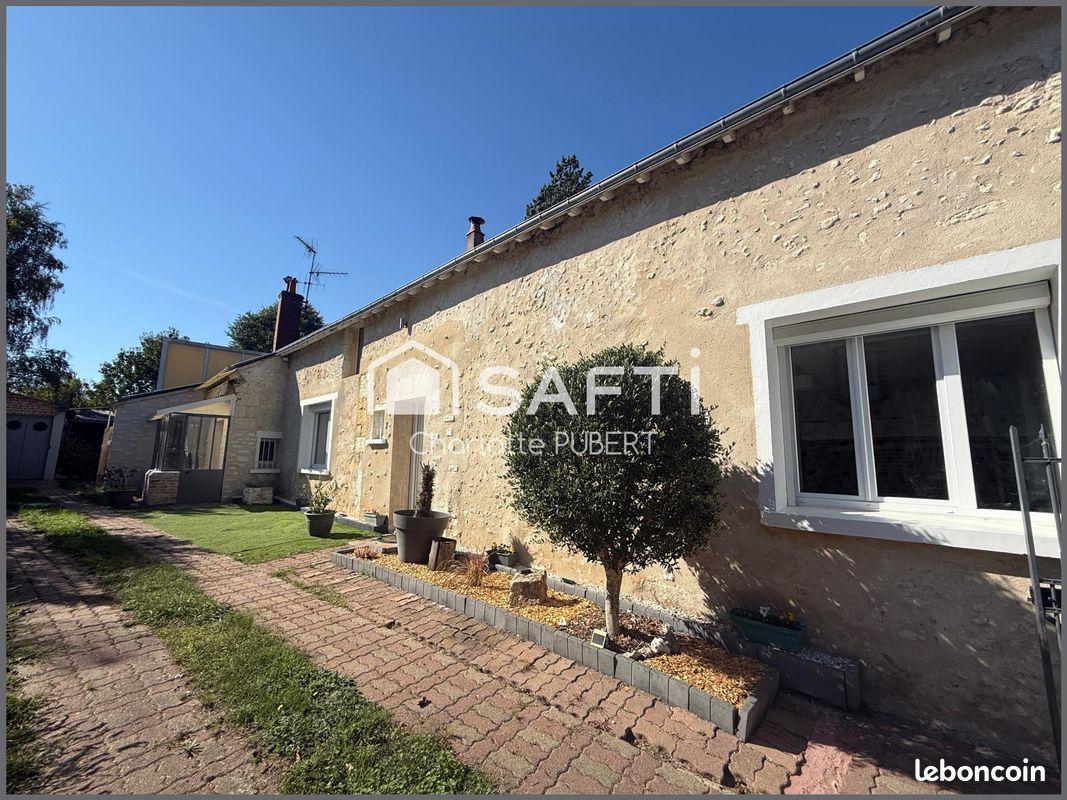 Maison 8 pièces 165 m² · à Pont-de-Ruan · 165 m² · 279 000 €