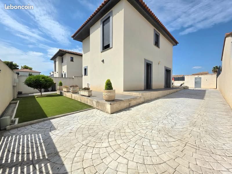 Maison 5 pièces 110 m² · à Pia · 110 m² · 325 000 €