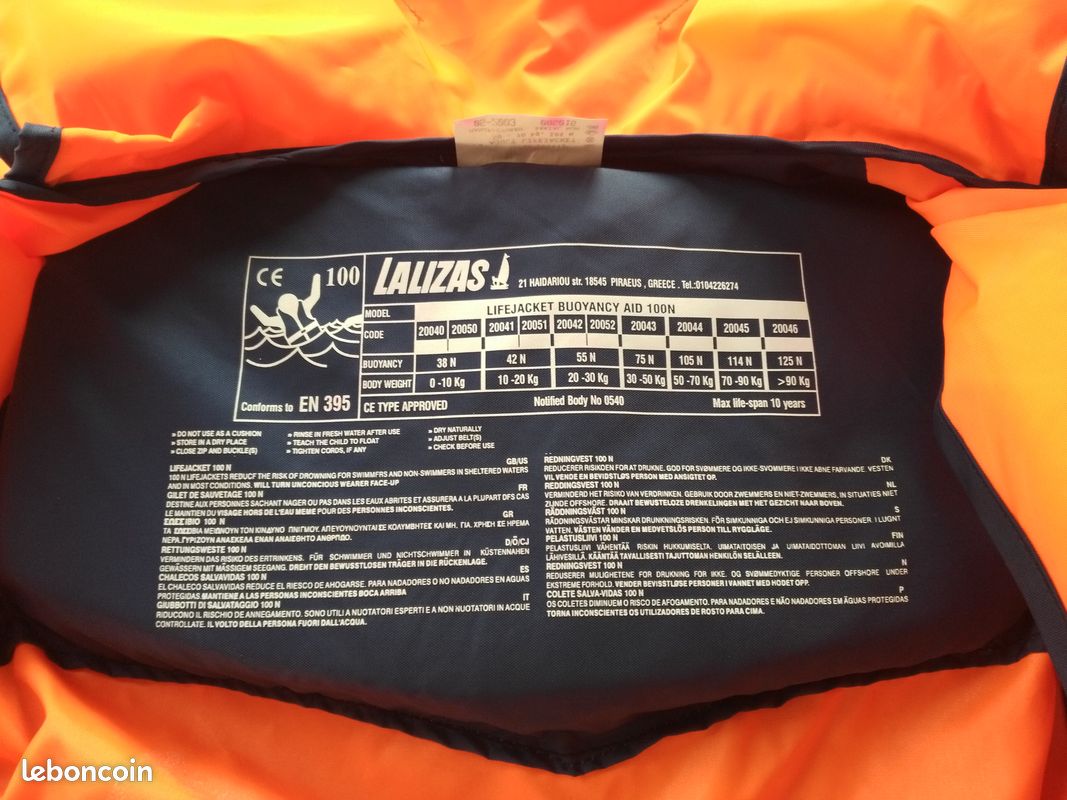 Lot de 3 gilets de sauvetage (image 3)
