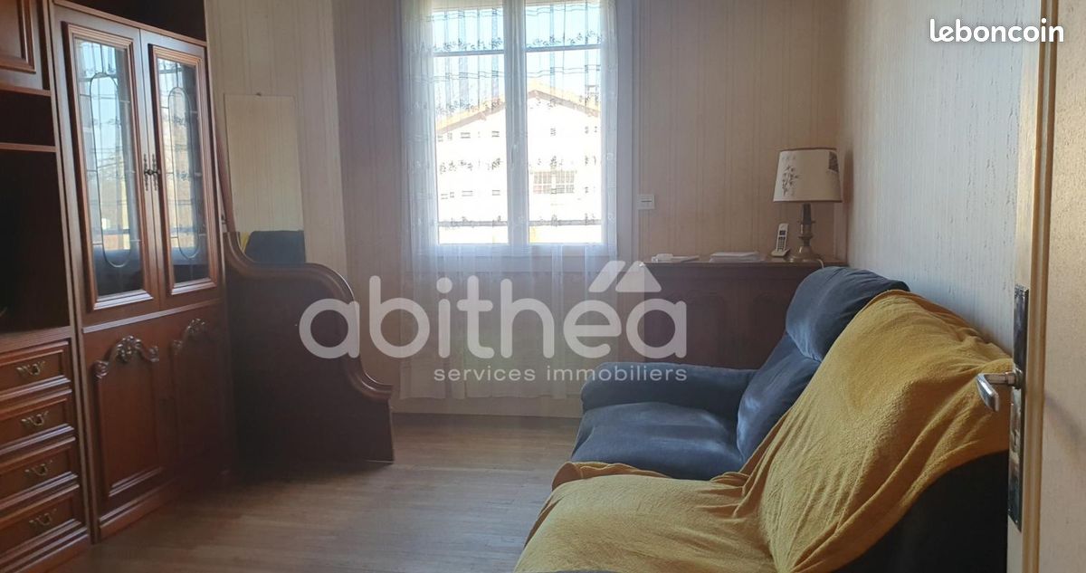 Maison 6 pièces 98 m² - Confolens 16500 (image principale 8)