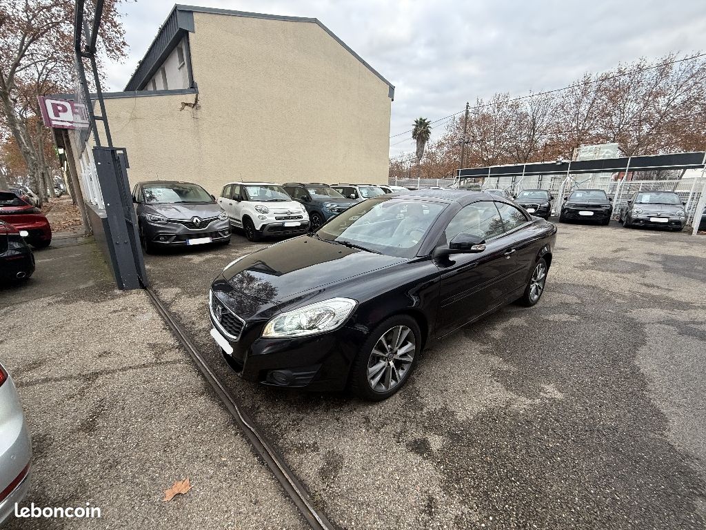 Volvo C70 D3 150 ch Momentum (image 2)
