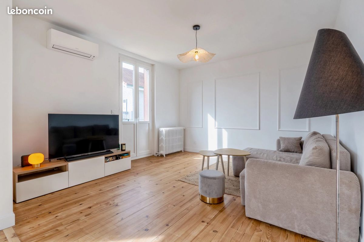 Maison 7 pièces 225 m² · à Voiron · 225 m² · 454 000 €